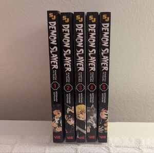 VIZ Media Demon Slayer Manga Volumes 1-5 Koyoharu Gotouge